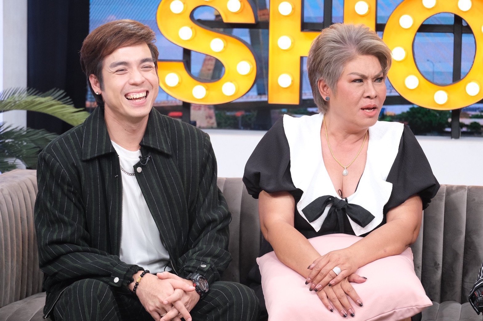 เจ๊อั๋น ชุลีพร