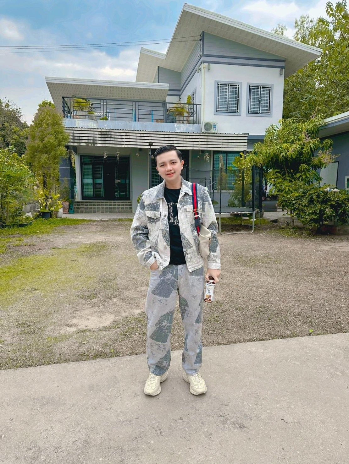 ครูไพบูลย์ แสงเดือน 