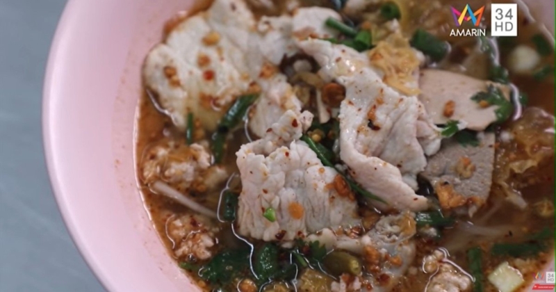 ร้านก๋วยเตี๋ยวต้มยำตำลึงนายอ้วน