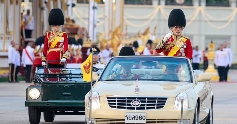 สมพระเกียรติ พิธีสวนสนามและถวายสัตย์ปฏิญาณครั้งแรกในรัชกาล