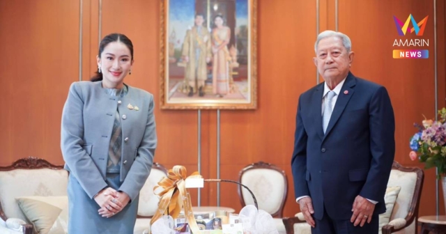 นายกฯเดินสายมู สักการะพระแก้วมรกต-ศาลหลักเมือง