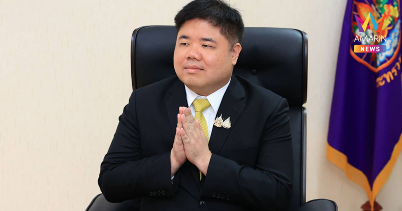 "พงศ์กวิน" รมว.แรงงานป้ายแดง ถือฤกษ์เข้ากระทรวง พร้อมสู้ทำงานเต็มที่
