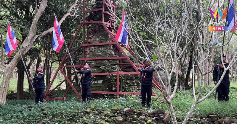 ชาวบ้านแห่ชมปราสาทไบแบก หลังมาไหว้เมื่อวานแล้วมีผู้หญิงมาเข้าฝัน