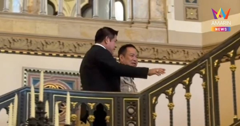 นายกฯ พา "ธรรมนัส" ไหว้นรสิงห์ หน้าระเบียงตึกไทยคู่ฟ้า