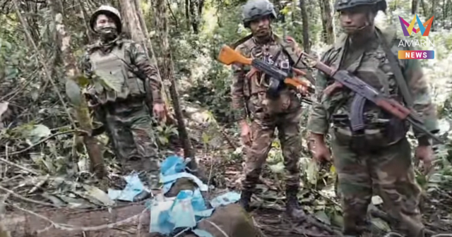 คลิปภาพชัด! ทหารเขมรป่วนที่รั้วลวดหนามไทย ก่อนลอบวางระเบิด