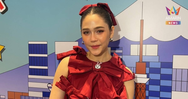 “ชมพู่ อารยา” บริจาค 1 ล้าน น็อต สามี บริจาคหลอดไฟให้ผู้ประสบภัยภาคใต้