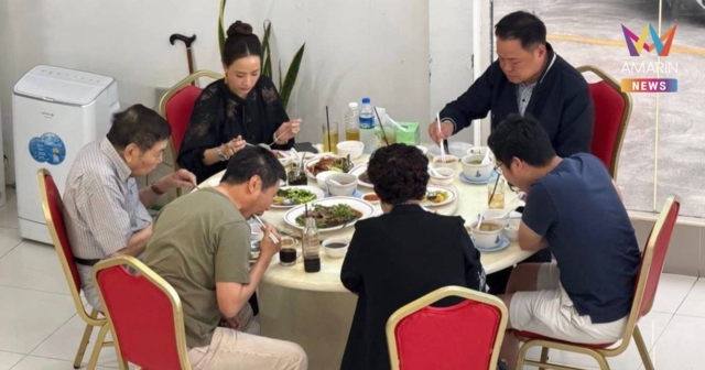 “อนุทิน” พาพ่อ แม่ เมีย ไปกินห่านพะโล้ เนื่องในวันพ่อ
