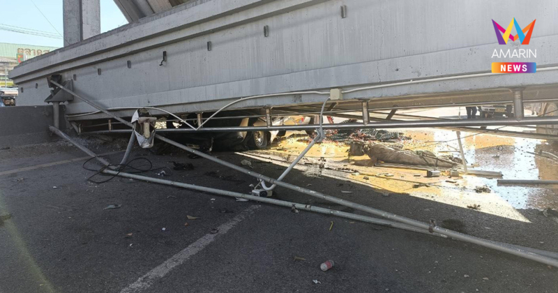 สั่งอายัดตัว! คนขับรถบรรทุกดัมพ์ค้างชนสะพานลอยพังยับทับรถส่งไข่ดับ1