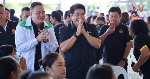 “ธรรมนัส” เปิดคลินิกเกษตรเคลื่อนที่นครปฐม