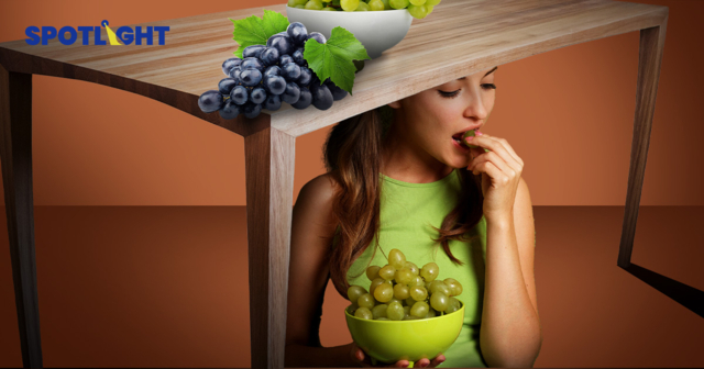 กินองุ่น 12 ลูก 12 วิ ใต้โต๊ะข้ามปี  เทรนด์ไวรัล TikTok แก้ดวงโสด