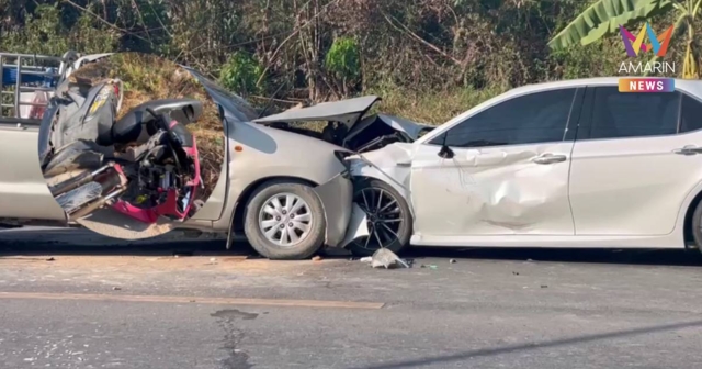 อุบัติเหตุหมู่! เก๋ง กระบะ จยย.ชน 3 คัน เจ็บ 10 ราย