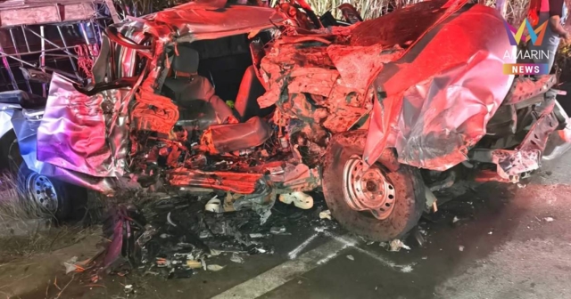 กระบะขนแรงงานชาวลาว ชนประสานงาเสียชีวิต 5 ราย