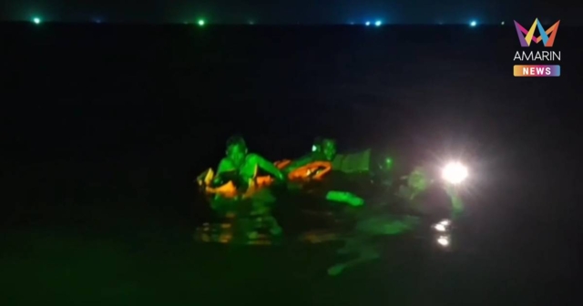 ระทึก! 3 ชีวิตลอยคอ หลังเรือไดหมึก 20 ตันจมกลางทะเล