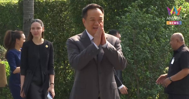 นายกฯ นำประชุม ครม. ท่ามกลางกระแสฝุ่นตลบตั้ง "รัฐบาลอนุทิน2"