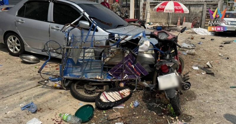 อดีตเทศกิจขับเก๋งพุ่งชนรถก๋วยเตี๋ยวพ่วงข้าง ตาย 1 บาดเจ็บอีก 3 ราย