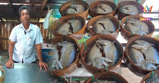 แม่ค้า ตรึงราคา “ปลาทูแม่กลอง” เชื่อหากสงครามยืดเยื้อ กระทบต้นทุนแน่