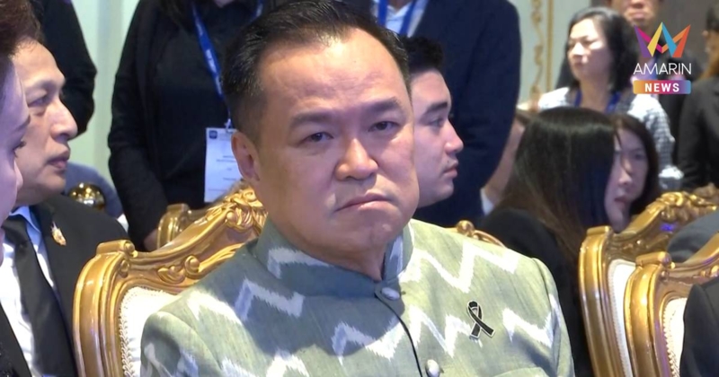 นายกฯ ไม่พร้อมตอบสื่อ บอก "ยังป่วยอยู่" ไม่บอกจะเปิดปากหลังโหวตหรือไม่