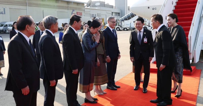 ในหลวง-พระราชินี เสด็จฯ เยือนสปป.ลาว ฉลองสัมพันธ์ทูตครบรอบ75 ปี