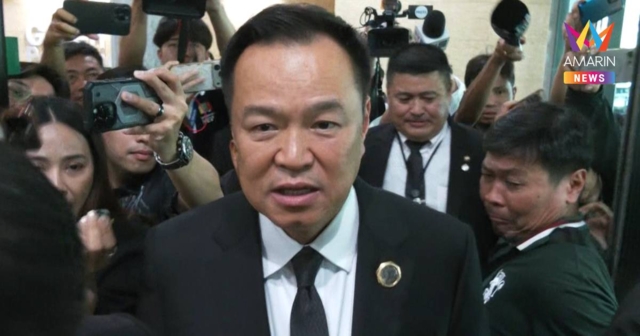 นายกฯเลี่ยงตอบปมฟ้องค่าโรงกลั่น2บาท-น้ำมันแวะสิงคโปร์ โยนพลังงานแจง