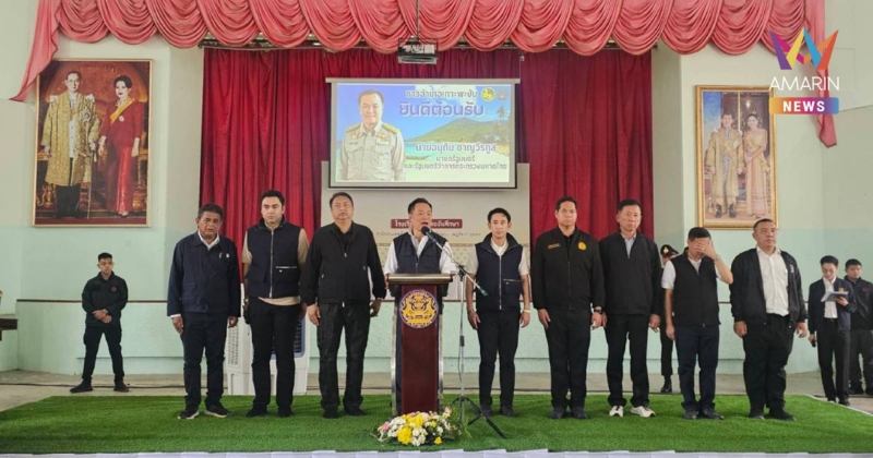 "อนุทิน" พบชาวเกาะพะงัน ประกาศจัดระเบียบชายหาด ไม่ยอมต่างชาติแย่งอาชีพ