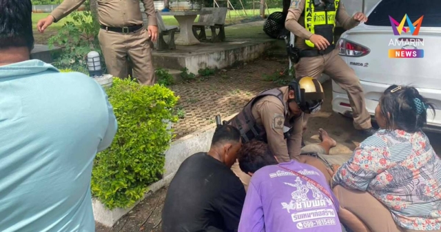 นาทีชีวิต!ญาติขับรถพาผู้ป่วยหัวใจหยุดเต้นบุกโรงพัก ตำรวจCPRรอดหวุดหวิด