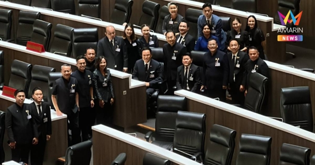 “อนุทิน” โผล่สภาฯ หลังเสร็จภารกิจทำเนียบฯ ทำห้องประชุมสภาฯคึกคัก