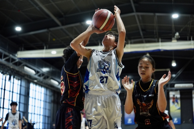 Golden Raptors ฟอร์มฮอตหยุดสถิติไร้พ่าย Midnight Mambas
