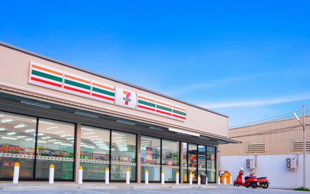 7-11 กำไรพุ่ง 4,500 บาท กวาดรายได้ทะลุ 1.08 แสนล้าน ใน ไตรมาส 3 ปี 67