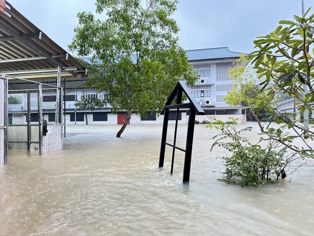 โรงเรียนพีระยานาวินคลองหินวิทยา 