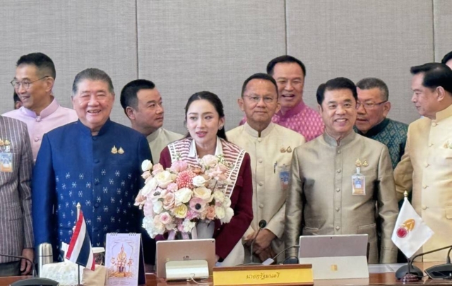 นายกฯ นั่งหัวโต๊ะประชุมครม.นัดสุดท้ายปี 67