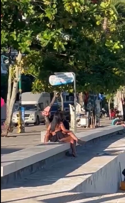 สุดอุจาดตา! นทท.ทำกิจกรรมพิเศษ เข้าจังหวะริมหาดป่าตอง