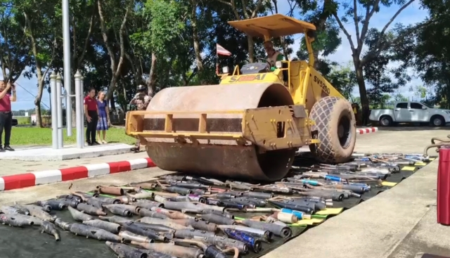 ประกาศสงครามรถซิ่ง! บดท่อแต่ง 477 ชิ้น ยึดรถกว่า 600 คัน