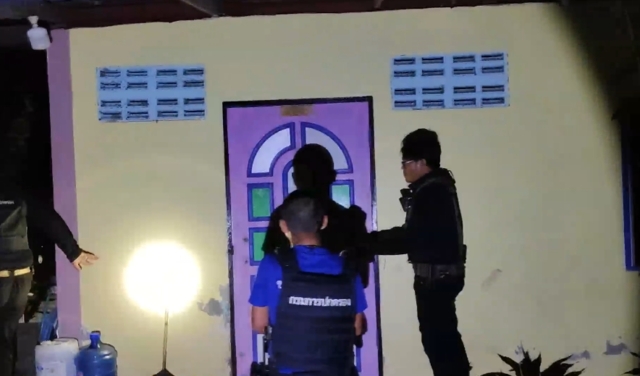 บุกจับ “ลภวัดถ้ำ” เอเย่นต์ยาบ้า อึ้ง เมียท้อง 2 เดือนร่วมวงเสพด้วย