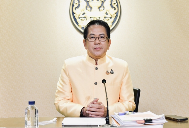    โฆษก “รัฐบาล” ซัด แกนนำชุมนุม เรียกหารถถัง “ปฏิวัติ”
