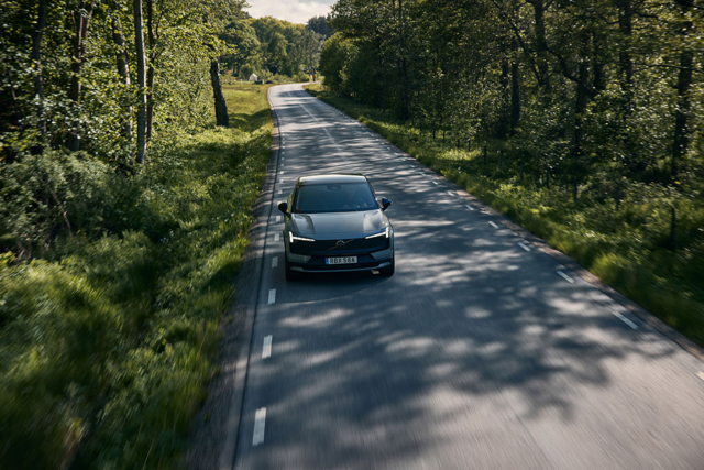 Volvo EX30 Cross Country