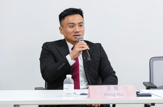 มร. หวัง ฮุย รองประธานกรรมการบริหาร ฉางอาน ออโตโมบิล (Mr. Wang Hui, Vice President of CHANG-AN Automobile)