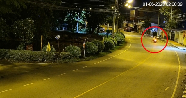 ตำรวจสายตรวจ ไล่จับจยย.ท่อดัง บิดหลบหนีหลุดโค้งดับ