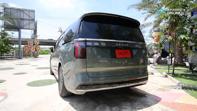 ZEEKR 009 Premium AWD 7 ที่นั่ง