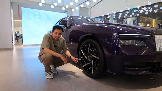 Rolls-Royce Black Badge Spectre