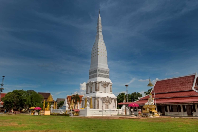 พระธาตุท่าอุเทน วัดพระธาตุท่าอุเทน