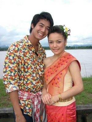 อเล็กซานดร้า จากละครเพลงรักริมฝั่งโขง ปี 2550