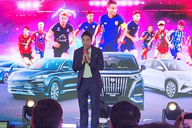 คุณประธานวงศ์ พรประภา ประธานเจ้าหน้าที่บริหาร กลุ่มธุรกิจเรเว่
