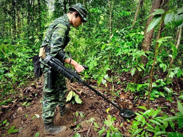 ทบ.ส่งทหารช่างเคลียร์ทุ่นระเบิด เก็บหลักฐานเพิ่ม ประท้วงผ่าน UN