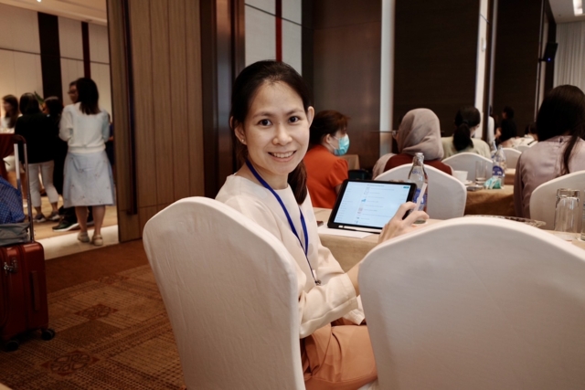 แพทย์หญิงธัญพร เมฆรุ่งจริส