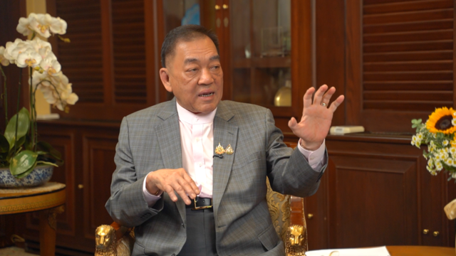 ดร.พจน์ อร่ามวัฒนานนท์ ประธานกรรมการหอการค้าไทยและสภาหอการค้าแห่งประเทศไทย