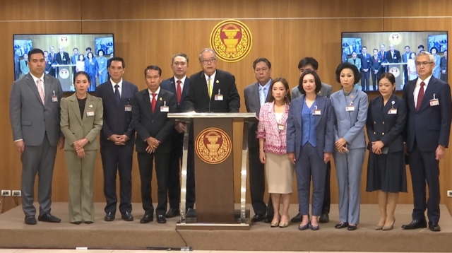 “เพื่อไทย” แถลงจุดยืน ย้ำ หนุนญัตติ “หมอเปรมศักดิ์”