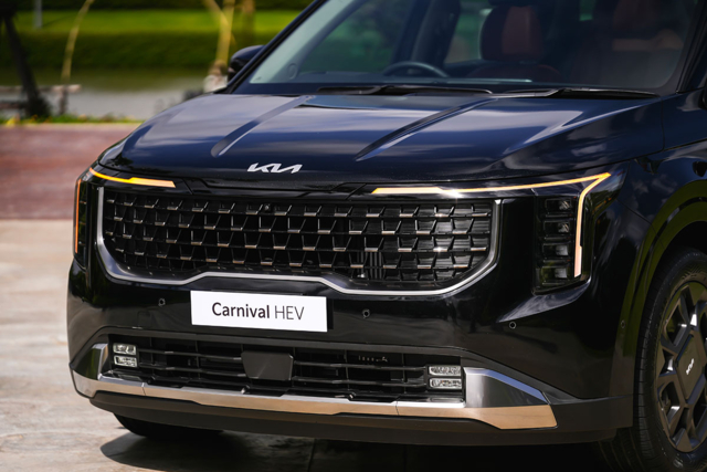 Kia Carnival HEV 7-seat Luxury ไฟหน้า