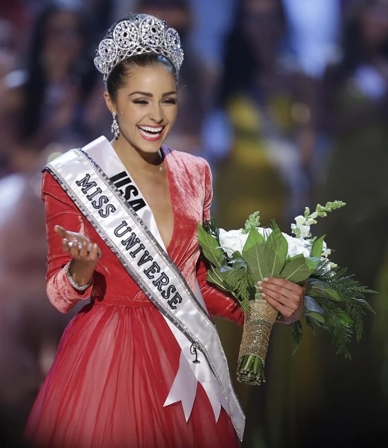 โอลิเวีย คัลโป นักแสดง นางแบบ และมิสยูนิเวิร์ส 2012 จากยูเอสเอ ภาพจากอินสตาแกรม oliviaculpo