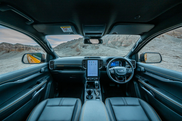 Ford Ranger Wildtrak Extra Pack 2.0L Turbo ภายใน