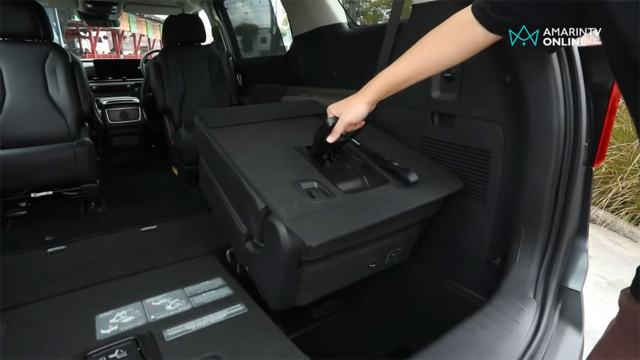 Kia Carnival HEV พับเบาะแถวสาม